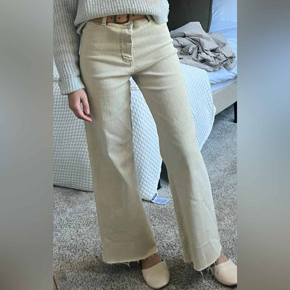 Women’s Tan Pants